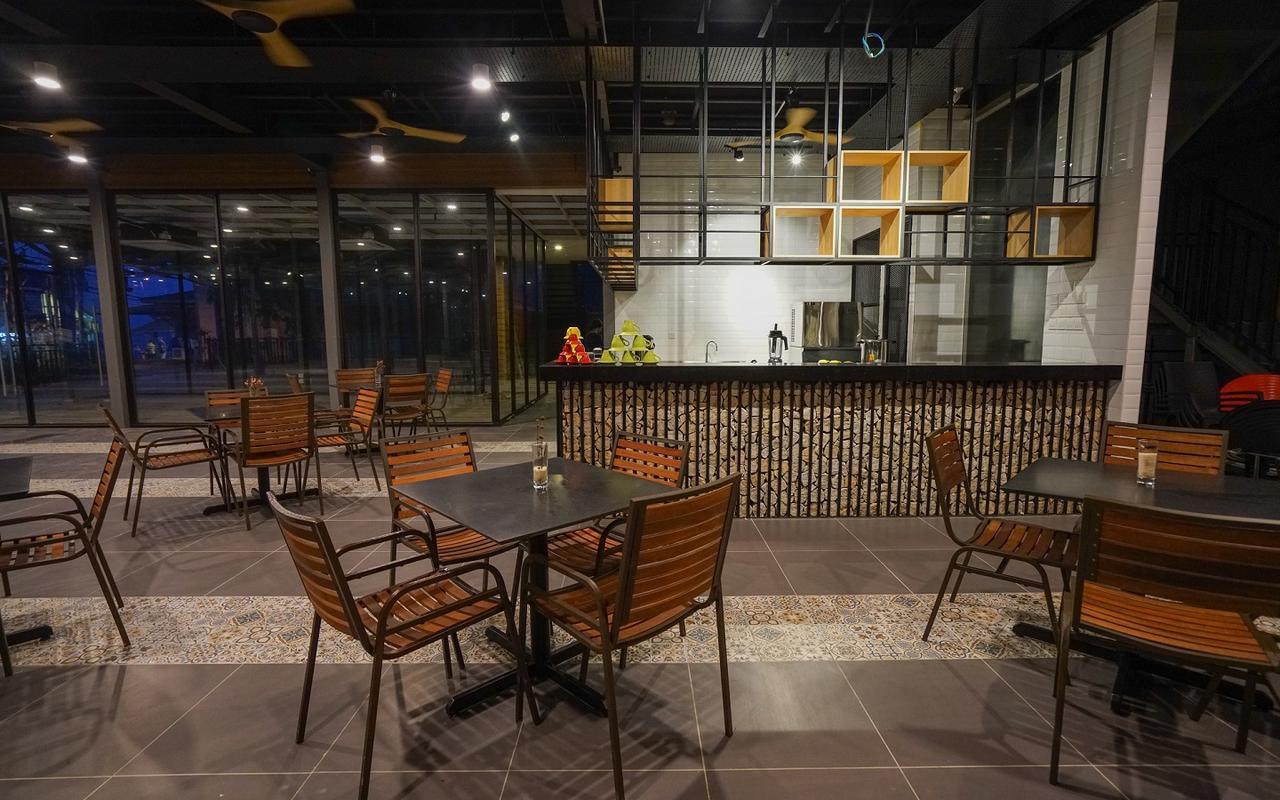 Aman Tioman Beach Resort Kampung Genting Exterior photo